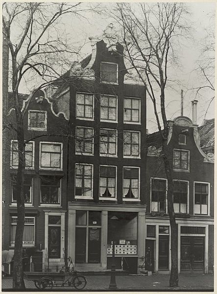 File:Overzicht voorgevels drie grachtenhuizen - Amsterdam - 20319533 - RCE.jpg