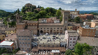 Come arrivare a Bertinoro con i mezzi pubblici - Informazioni sul luogo