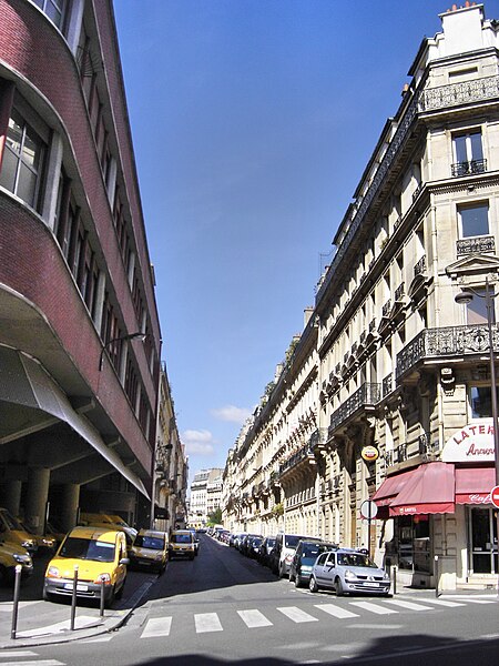 File:ParisRueDeBerne2.JPG