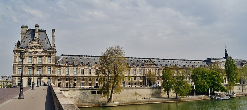 File:Paris Louvre Pavillon de Flore & Südseite 1.jpg