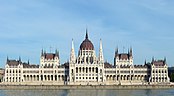 Parliament Buildung Hungary 20090920.jpg