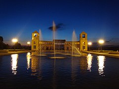 Parque tangua a noite - panoramio.jpg