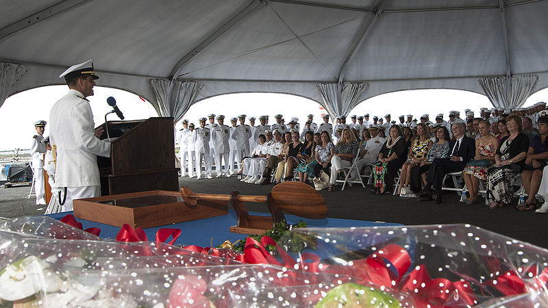 File:Pearl Harbor Sailors bid farewell to USS Port Royal Skipper 141031-N-IU636-108.jpg