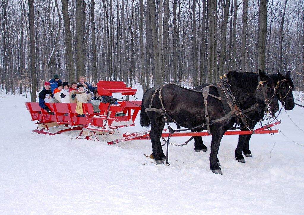 best places to visit at christmas in canada