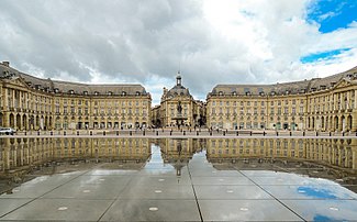 Place de la Bourse en Burdeos (1730-1775), de Ange-Jacques Gabriel