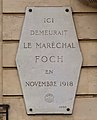 Plaque 52 avenue de Saxe (Paris), où il résida en novembre 1918.