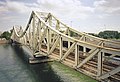 Le pont ferroviaire de La Mulatière, d'une longueur de 190 m et inauguré en 1916[9].