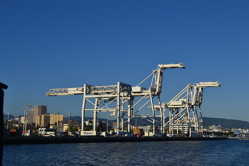 File:Port of Oakland&.jpg