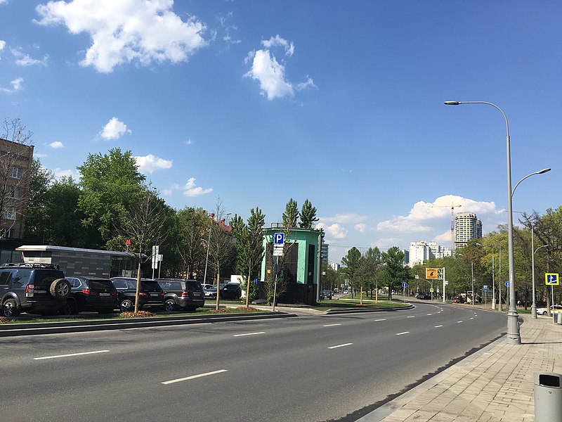 File:Profsoyuznaya Street 1-39, Moscow - 6938.jpg