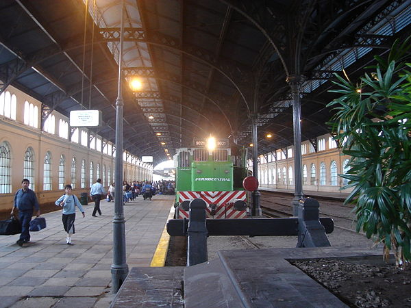 Ferrocentral train at Tucumán station