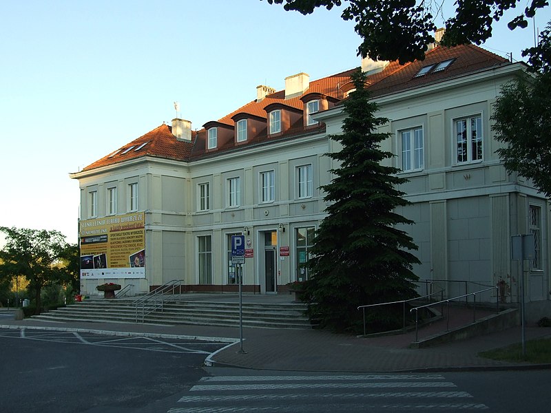 File:Pruszcz Gdański, městský úřad.JPG