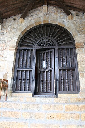 Puerta iglesia santa cruz c.JPG