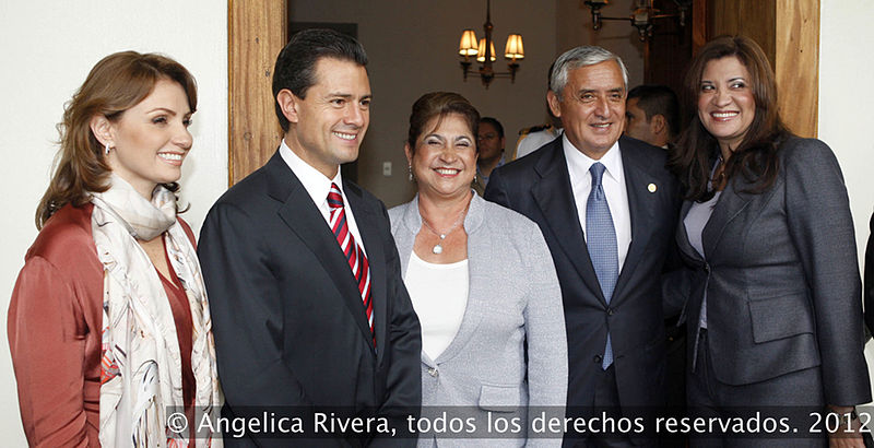 File:Reunión con el Presidente de Guatemala, Otto Pérez Molina (8137158281).jpg
