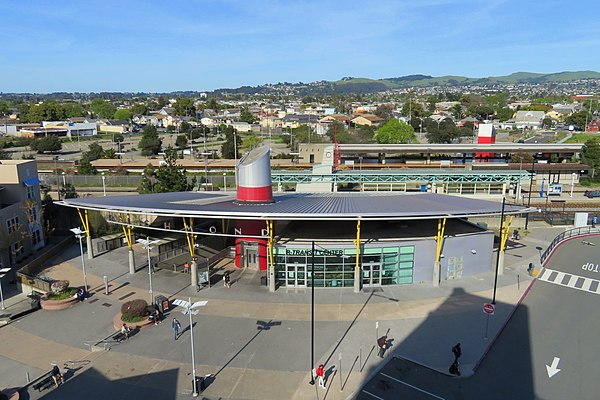 The main entrance to Richmond station in April 2018