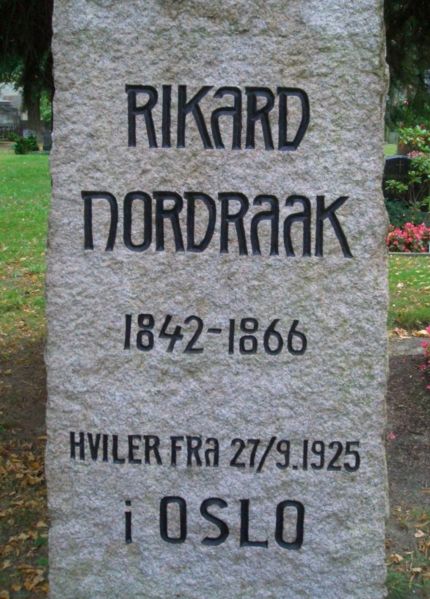 File:Rikard Nordraak-first grave in Berlin-backside-ME fec.jpg