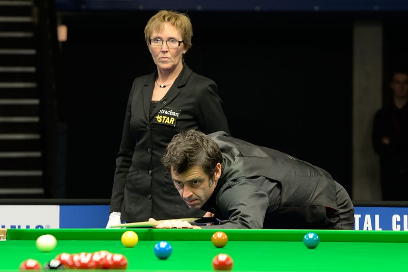 File:Ronnie O’Sullivan and Hilde Moens at Snooker German Masters (DerHexer) 2015-02-06 02.jpg