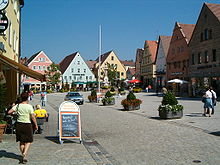 Roth (Mittelfranken) Marktplatz 2005.JPG