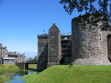 Rothesay Castle was held by the Chiefs of Clan Stuart of Bute in the 15th century and during the Scottish Civil War of the 17th century. RothesayCastleNW.JPG