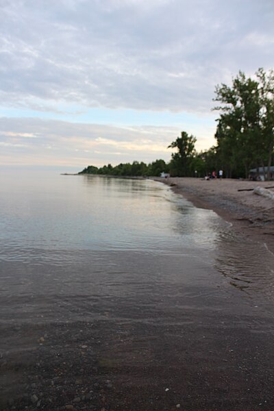 File:Rouge Beach, June 2018 (12).jpg