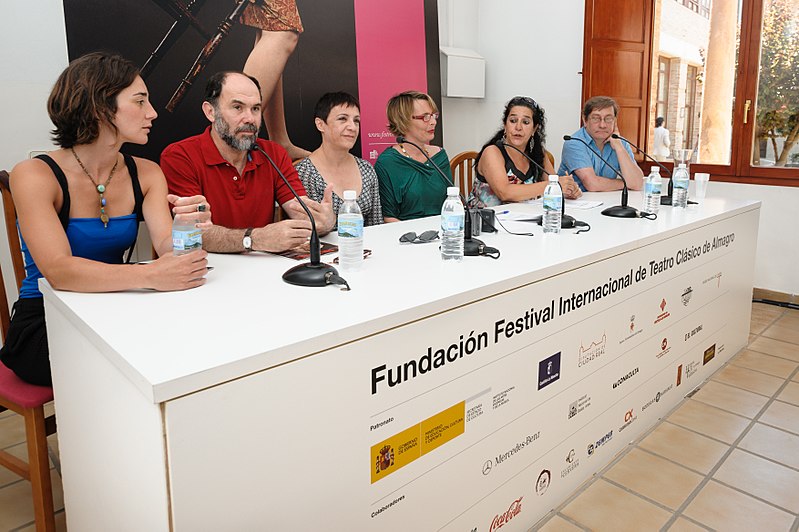 File:Rueda de prensa de presentación de ''La vida es sueño''.jpg