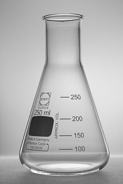 File:Schott Duran Erlenmeyer flask narrow neck 250ml.jpg