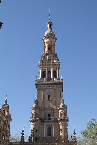 File:Sevilla - Plaza de España - south tower.jpg