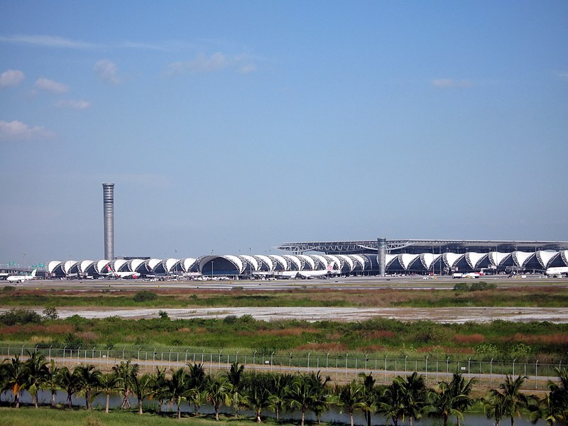 File:Sky clear@Suwarnabhumi Airport - panoramio.jpg