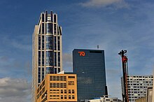 Gedung pencakar langit di Rotterdam (oktober 2009).jpg