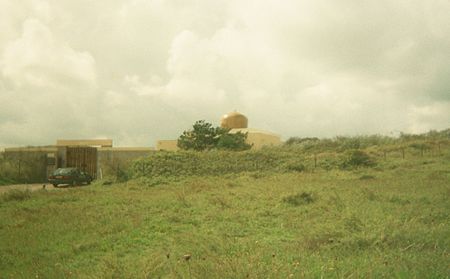 イナヤートハーンの墓。Wikipediaより