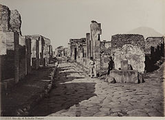 Sommer, Giorgio (1834-1914) - n. 1222. Strada di Salustio Pompei.jpg