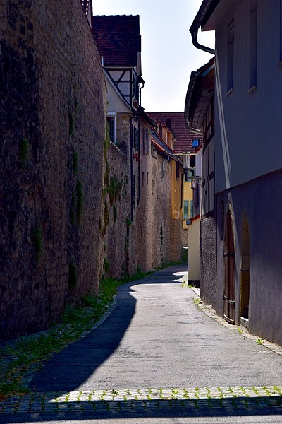 File:Stadtmauer Vaihingen an der Enz 03.jpg