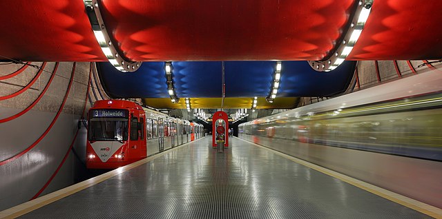 Ойссере Канальштрассе[нем.] — подземная станция Кёльнского скоростного трамвая