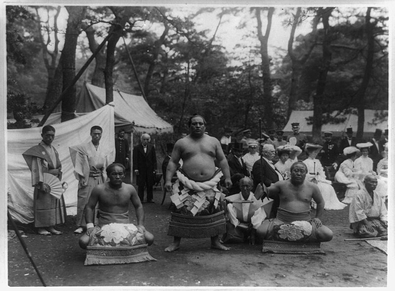 File:Sumo-wresters-Yokozuna-Hitachiyama-Taniemon-1905.jpg