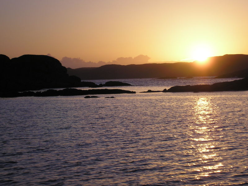 File:Sunset at Slugan Dubh on Mull coast.JPG