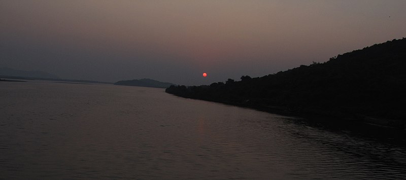 File:Sunset view from Kali River Bridge in Konkan Railway.jpg