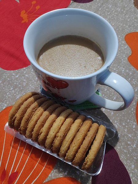 File:Tea with Coconut Cookies.jpg