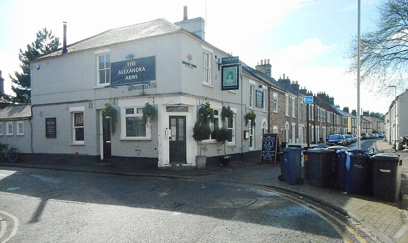 File:The Alexandra Arms - geograph.org.uk - 5369259.jpg