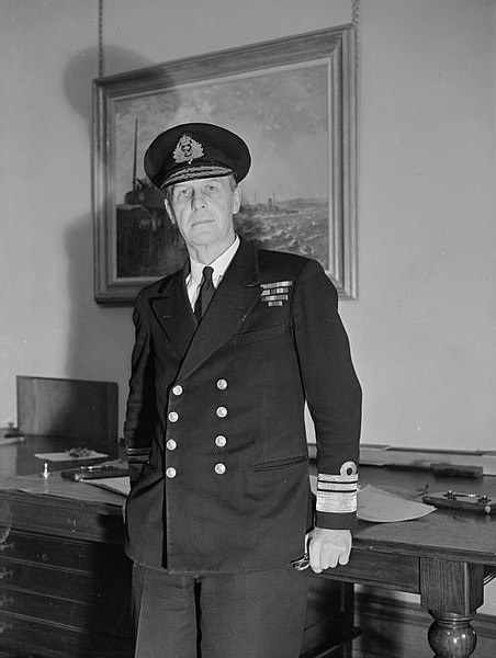 File:The Third Sea Lord. January 1944, Admiralty. Vice Admiral Sir W Frederic Wake-walker, Kcb, Cbe, Third Sea Lord and Controller. A23581.jpg