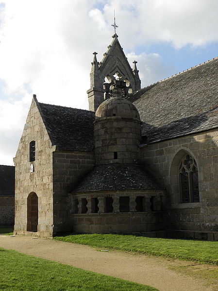 File:Trégastel (22) Église 07.JPG