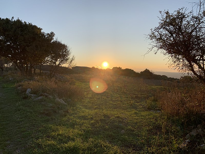 File:Tramonto Serra di Vaglio.jpg