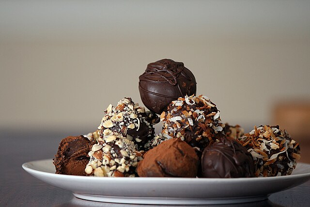 конфеты трюфель рецепт в домашних условиях классический из какао | Дзен