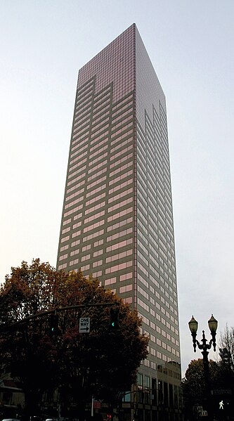 File:US-Bank-Tower-Streetlevel.jpg