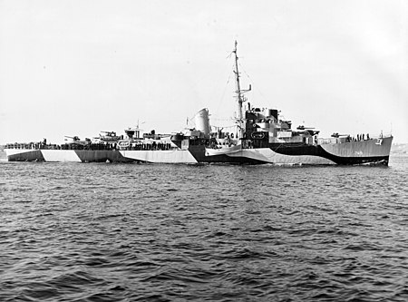 USS_Roberts_(DE-749)