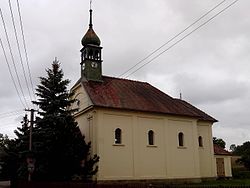 Kaple svatého Jana Křtitele ve Výravě v černilovské farnosti.