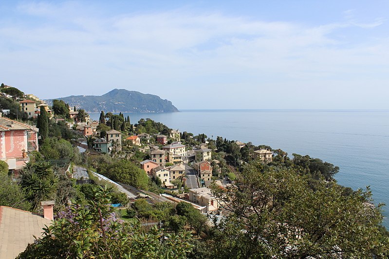 File:Veduta Pieve Ligure.jpg