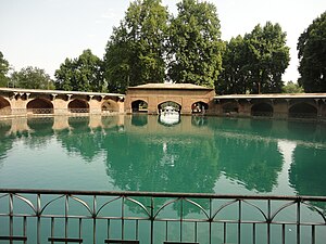 Verinag Water Spring.jpg