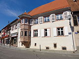 Maison (XVIIe-XIXe), 1 place du Marché.