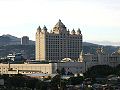 Waterfront Cebu City Hotel construit en 1998.