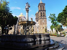 Zocalo de Puebla.JPG