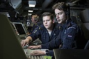 Personel bertugas di fregat HNLMS De Ruyter